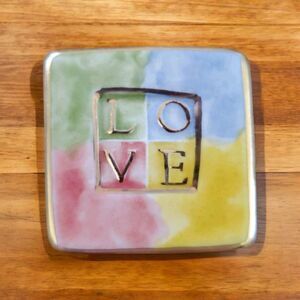 KP Desing LOVE Ceramic Brooch Pin